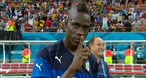 بالصور.. فضائح «بالوتيللي» تتواصل في أحد فنادق أمريكا